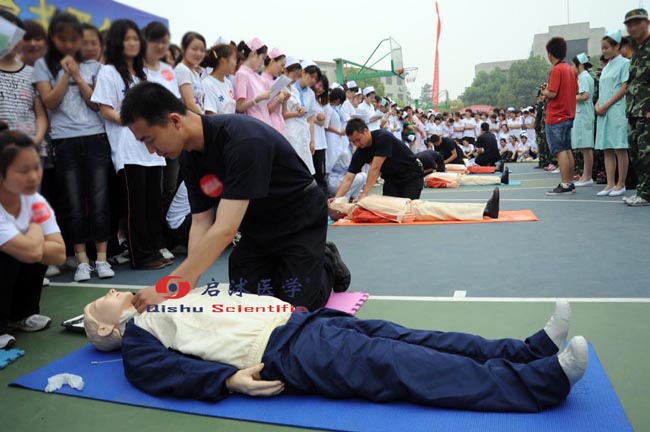 心肺复苏模拟人培训